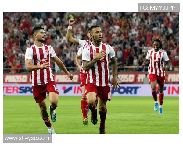 奥林匹亚科迎战拜仁慕尼黑双方争夺欧冠小组赛关键胜利 奥林匹亚科迎战拜仁慕尼黑双方争夺欧冠小组赛关键胜利