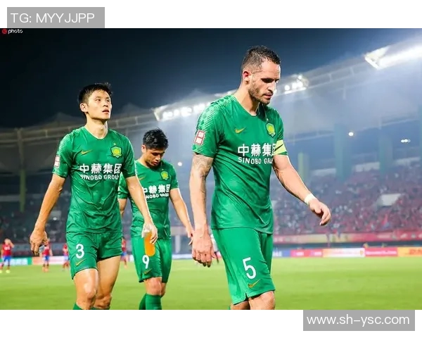 恒大与国安激战正酣北京解说全程解析精彩瞬间与战术对决 恒大与国安激战正酣北京解说全程解析精彩瞬间与战术对决